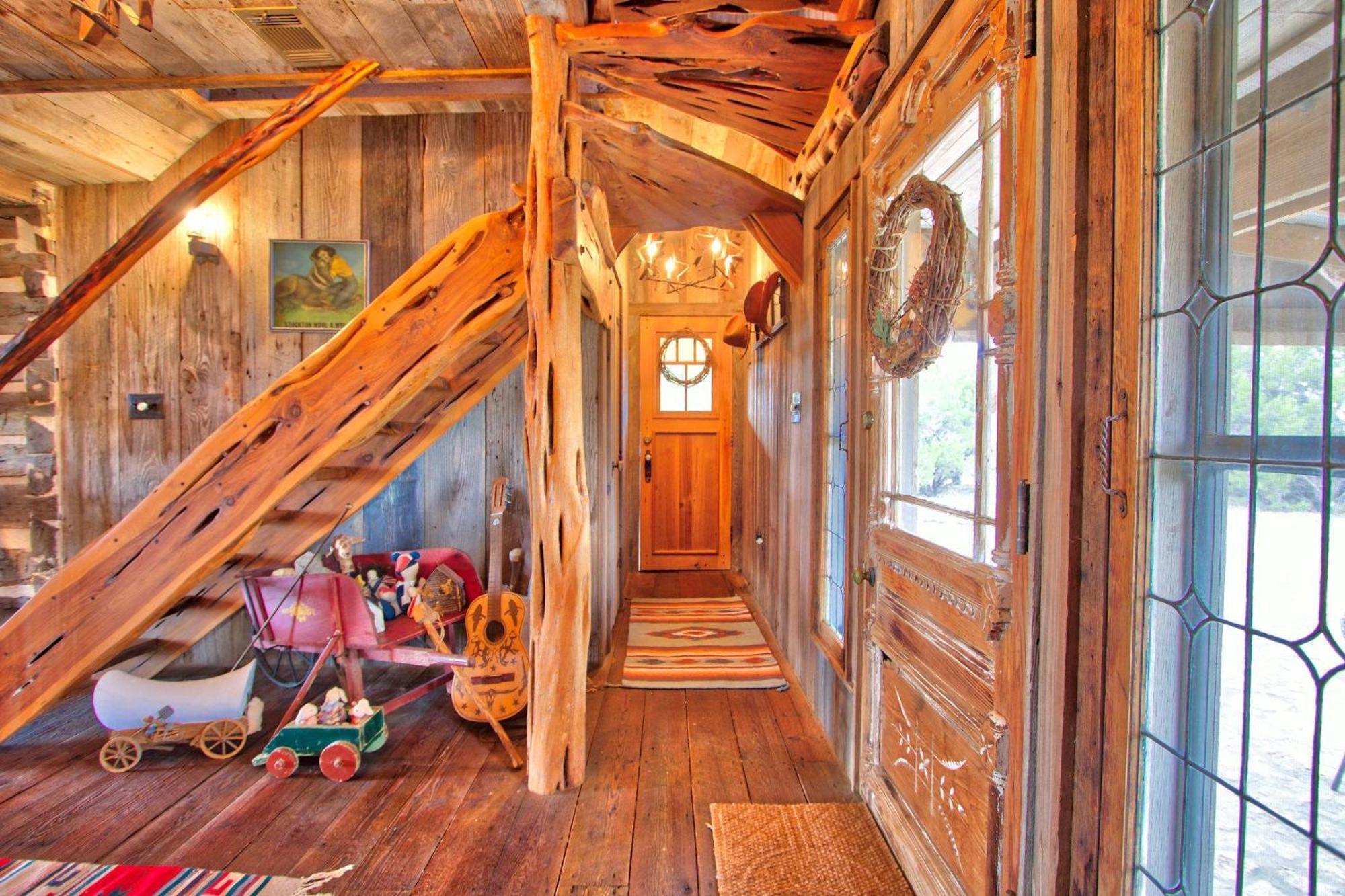 Log Cabin At Old Glory Ranch Wimberley Kültér fotó