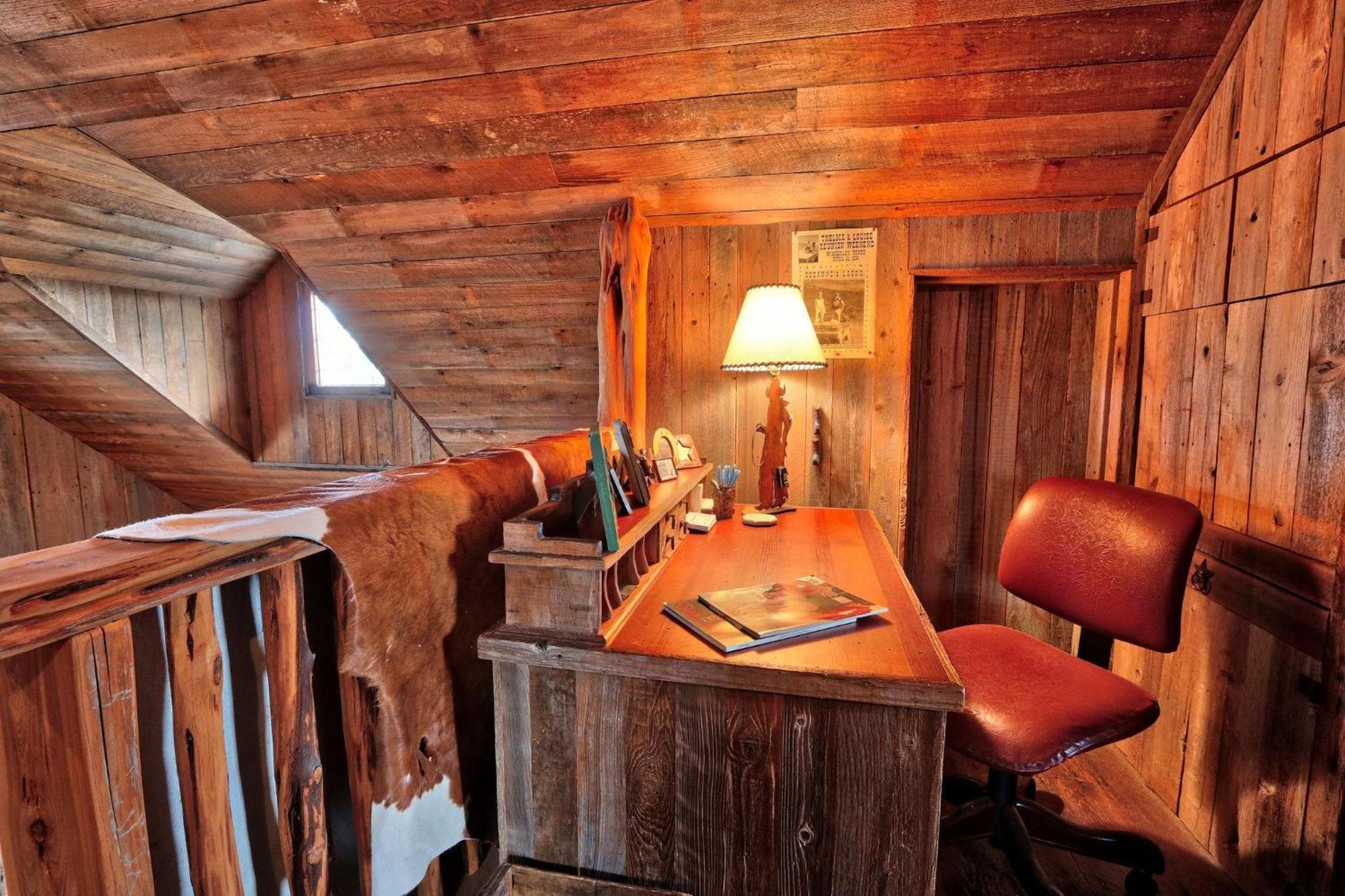 Log Cabin At Old Glory Ranch Wimberley Kültér fotó