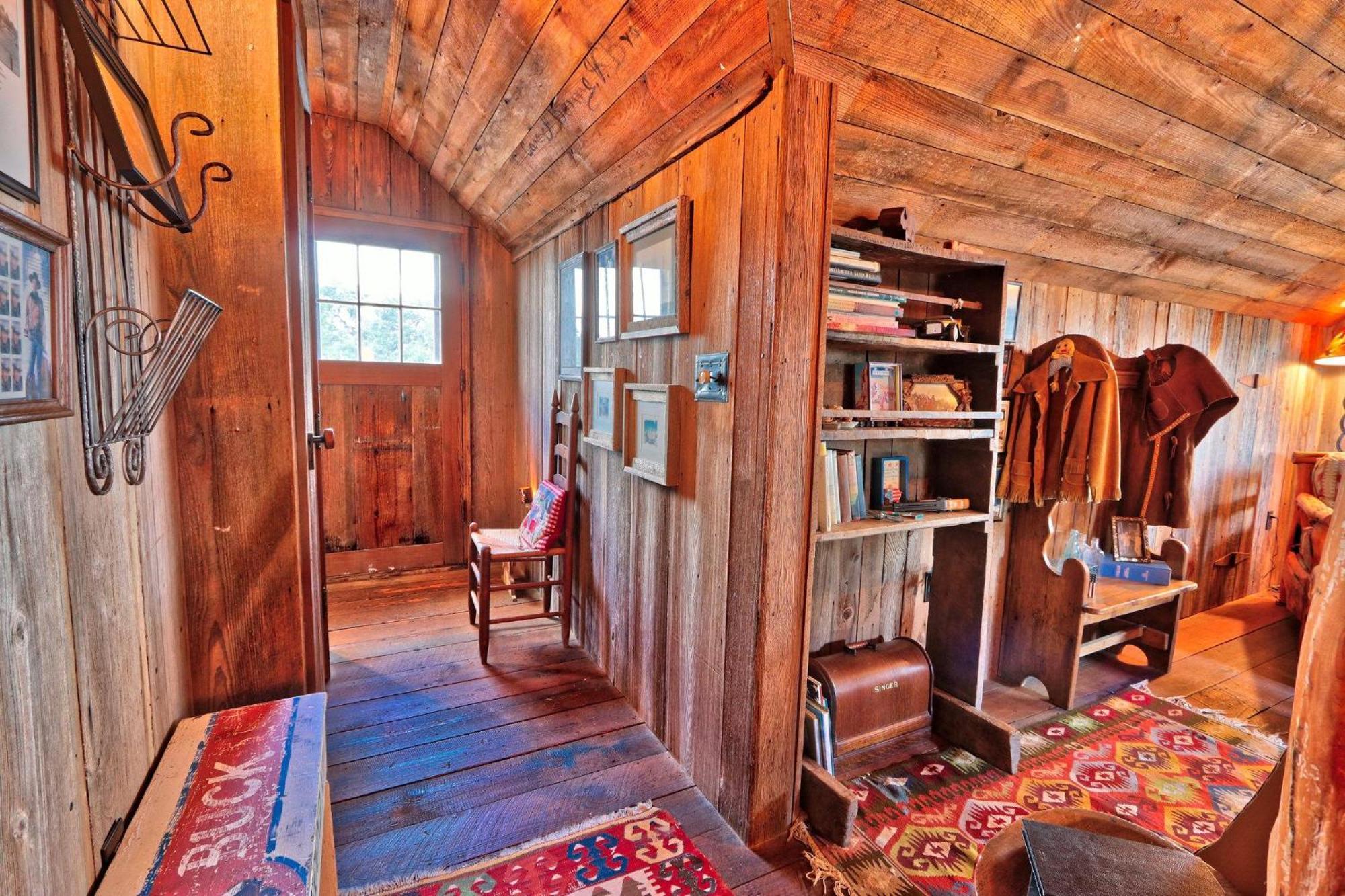 Log Cabin At Old Glory Ranch Wimberley Kültér fotó